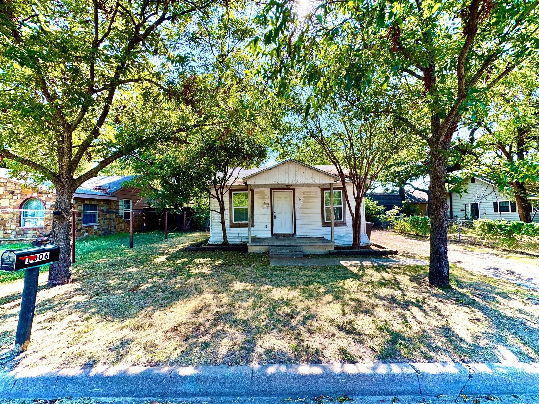 1006 Franklin Street Weatherford TX 76086