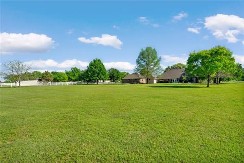 7247 Somerset Lane Aubrey TX 76227