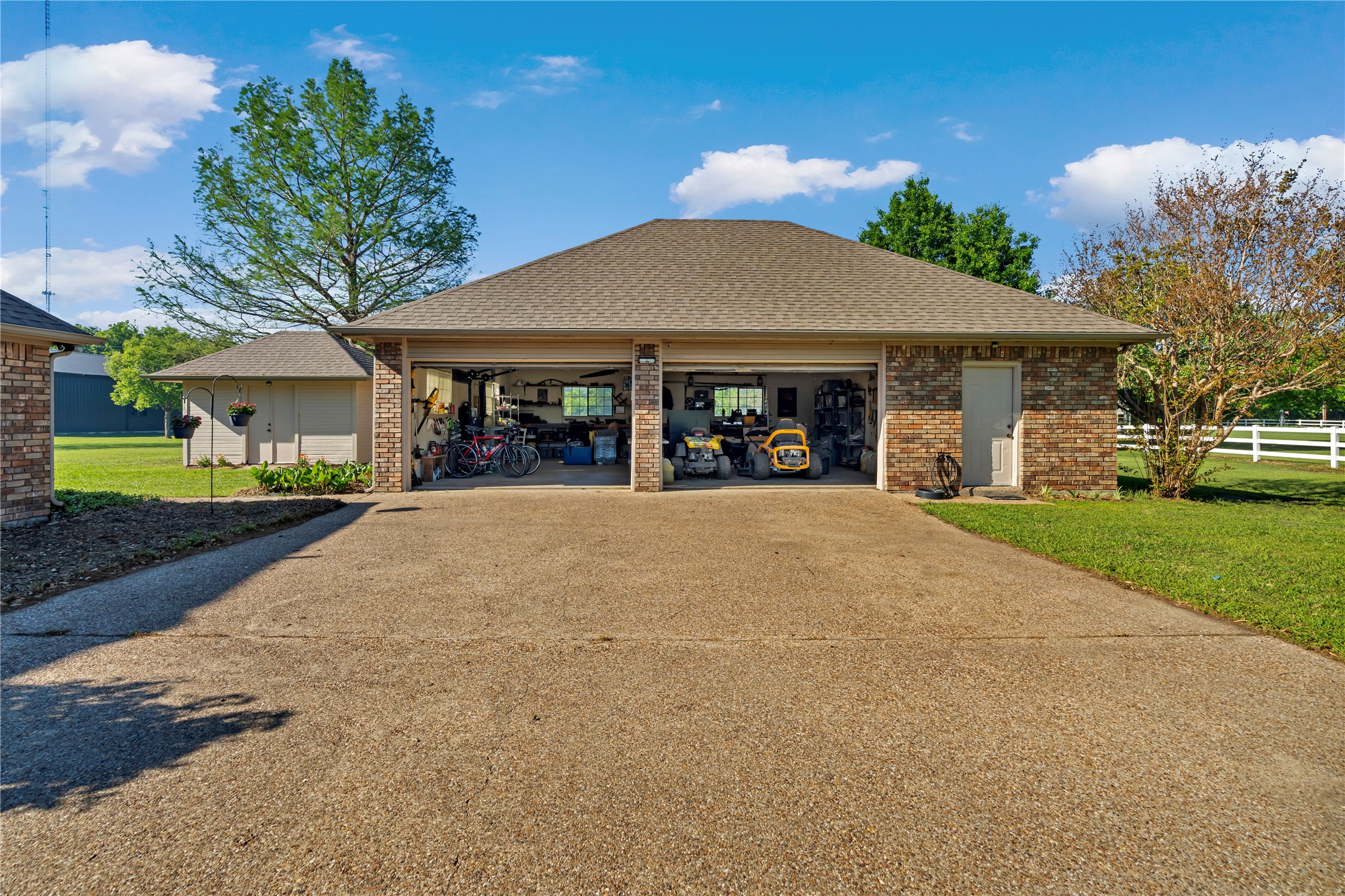 7247 Somerset Lane Aubrey TX 76227