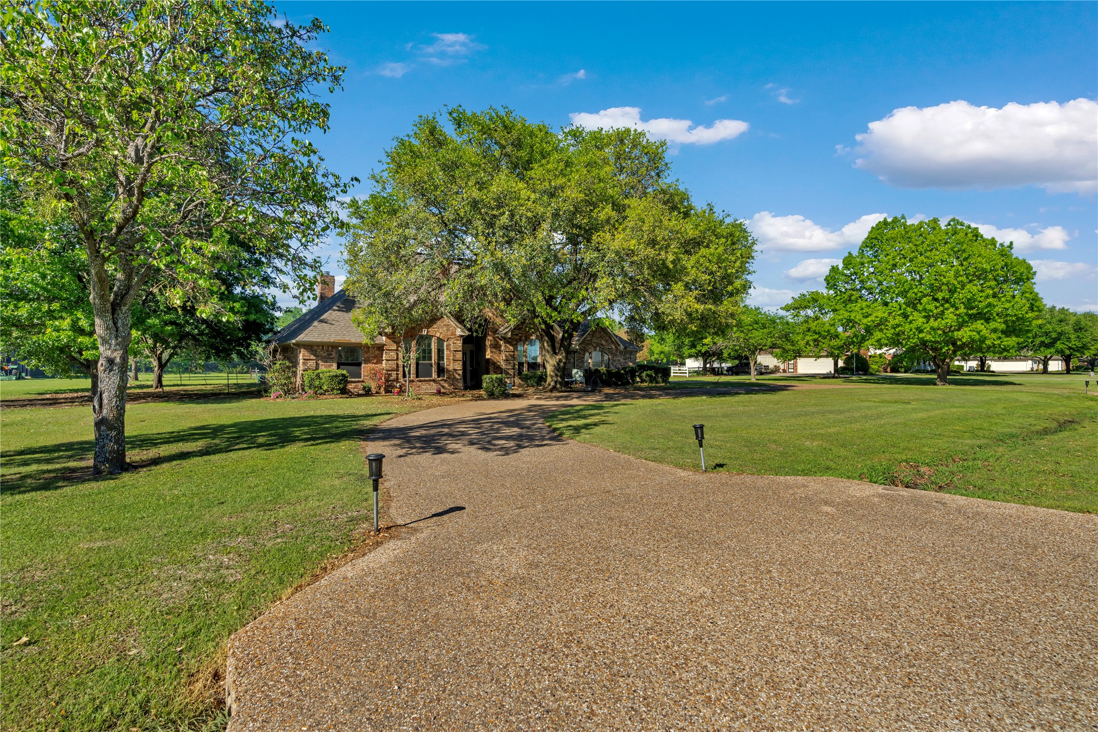 7247 Somerset Lane Aubrey TX 76227