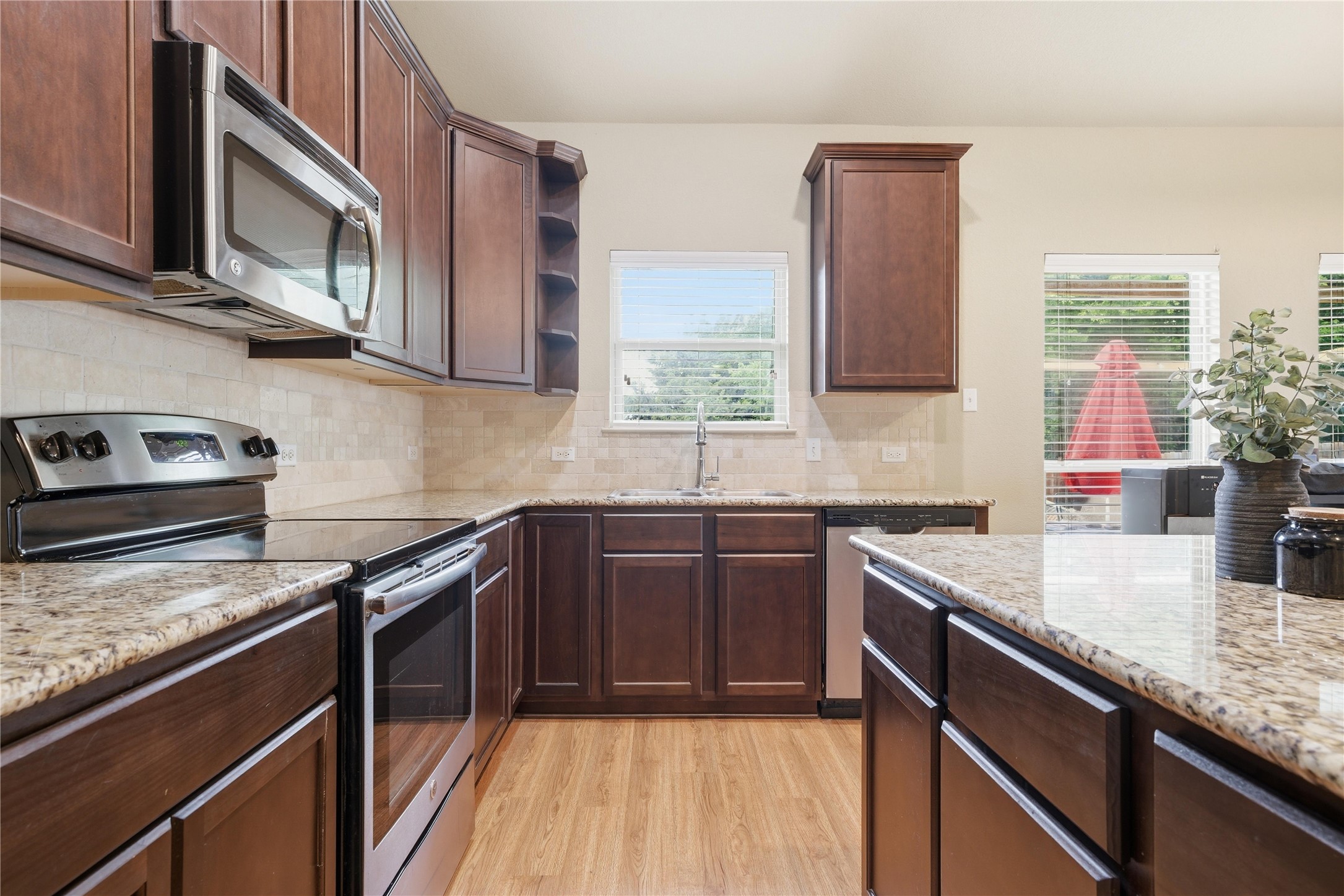 10808 Aurora Drive Waco TX 76708