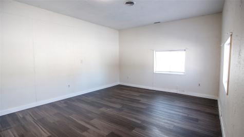 603 W Bloodworth Olney TX 76374