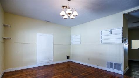 603 W Bloodworth Olney TX 76374