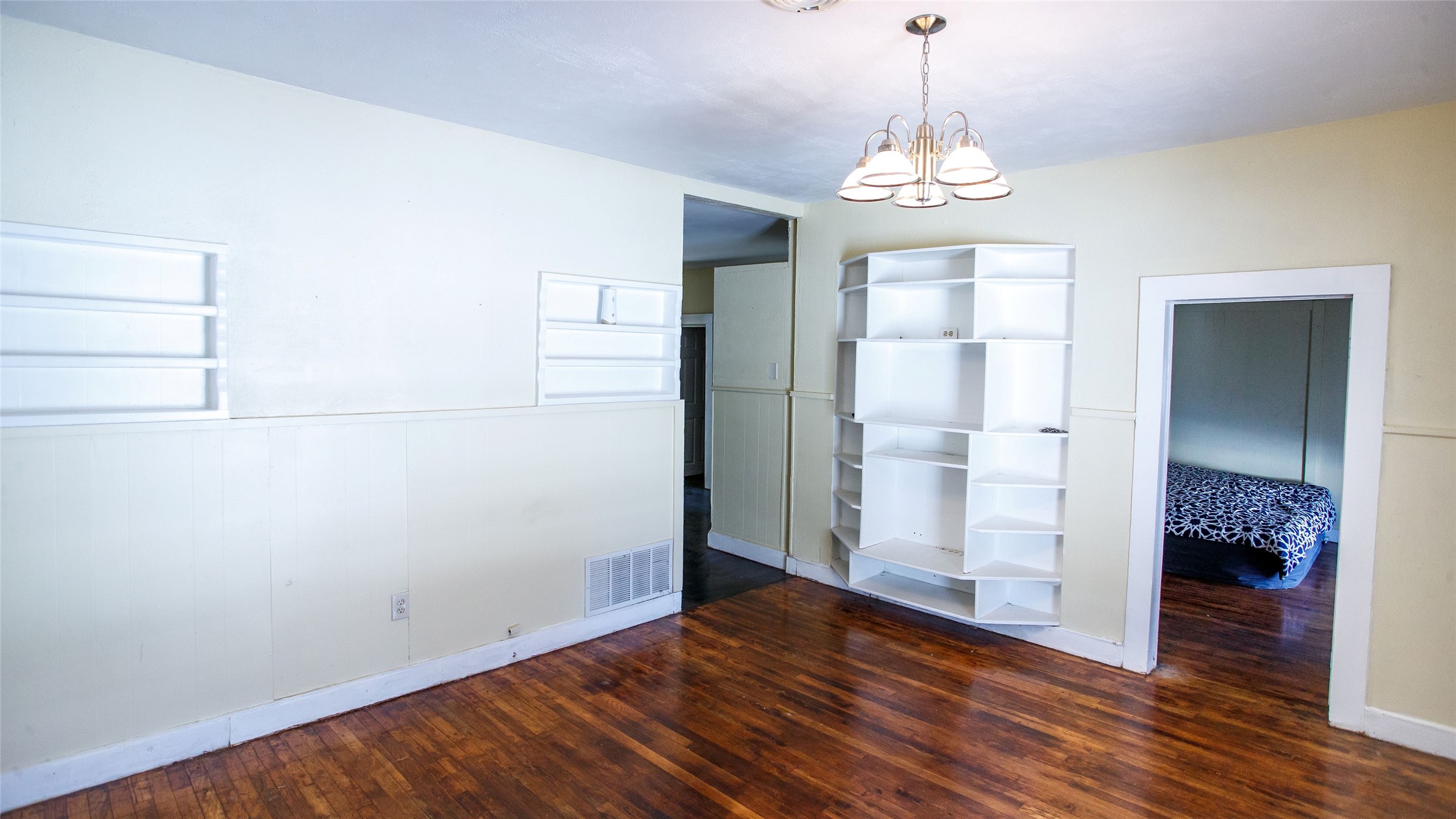 603 W Bloodworth Olney TX 76374