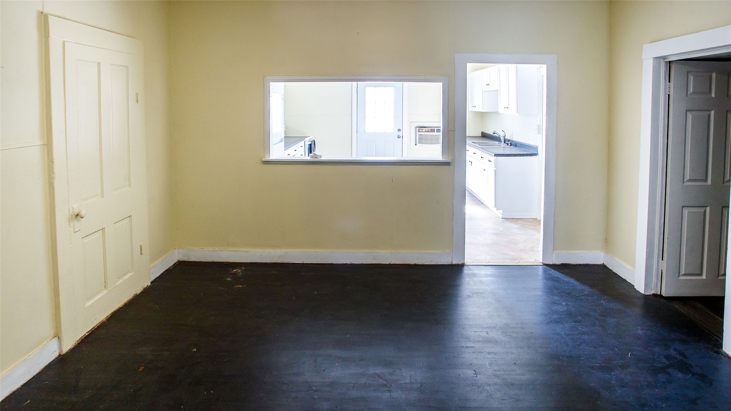 603 W Bloodworth Olney TX 76374