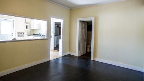 603 W Bloodworth Olney TX 76374