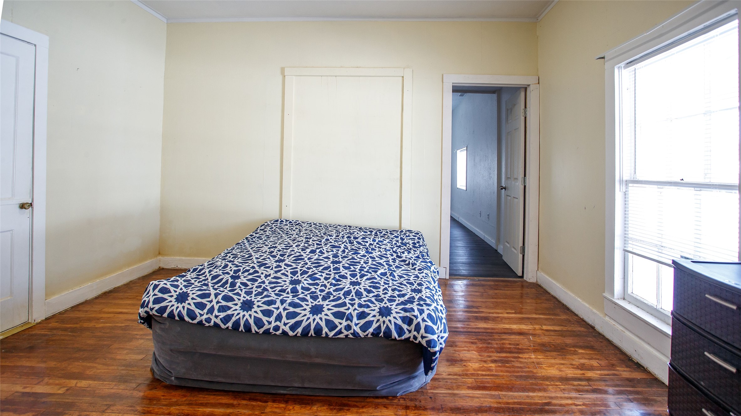 603 W Bloodworth Olney TX 76374