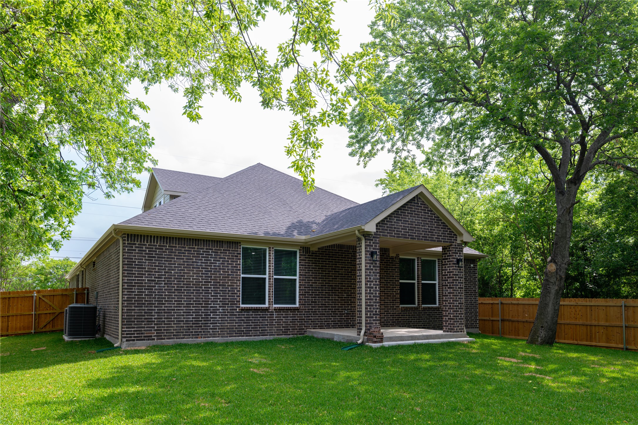 4519 Rosehill Road Garland TX 75043