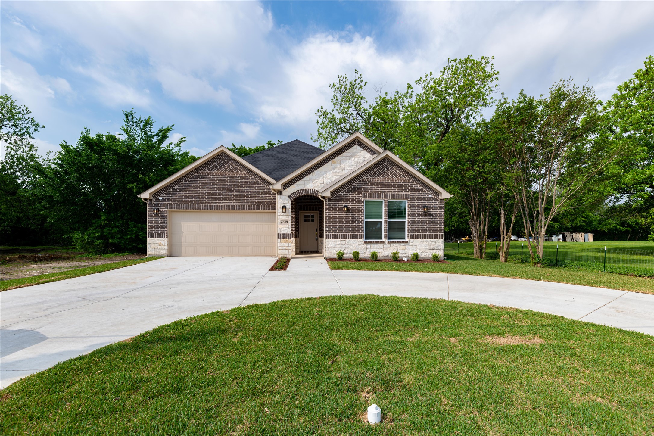 4519 Rosehill Road Garland TX 75043