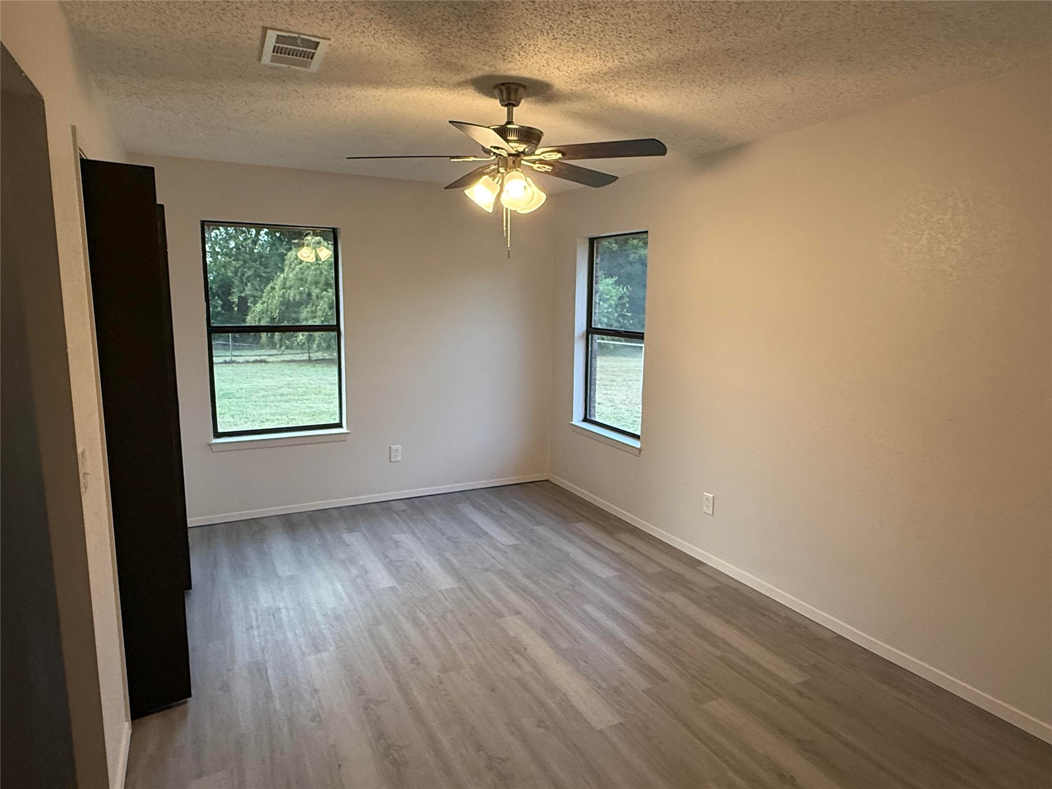 951 Van Zandt Paris TX 75460