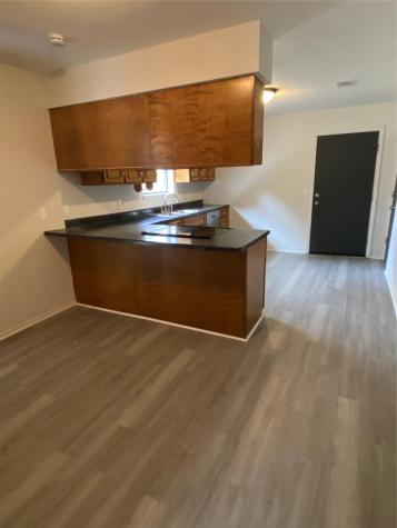 951 Van Zandt Paris TX 75460