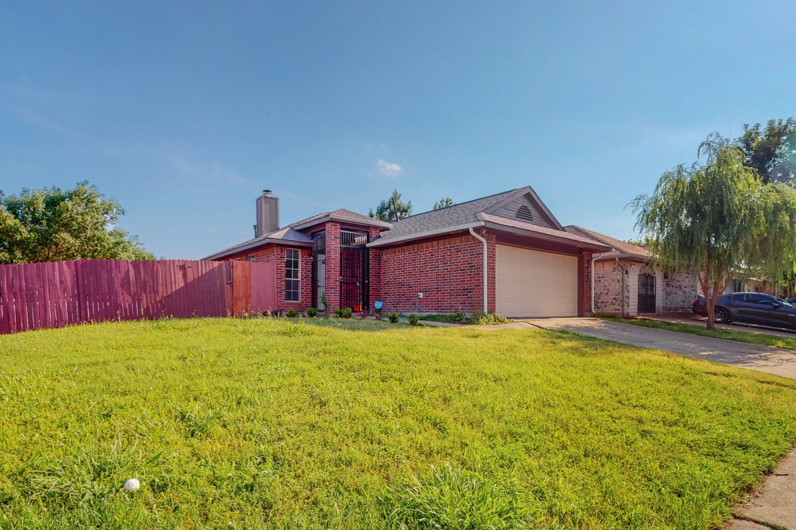 9744 Pinehurst Lane Dallas TX 75227