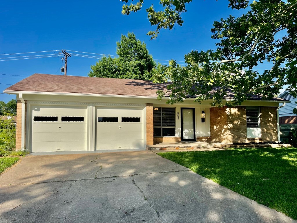 502 W Pelton Street Sherman TX 75092
