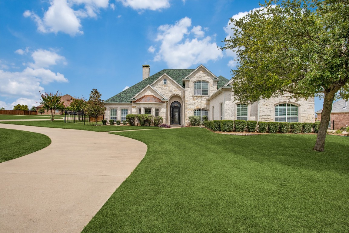 8221 Street Johns Drive Waxahachie TX 75167