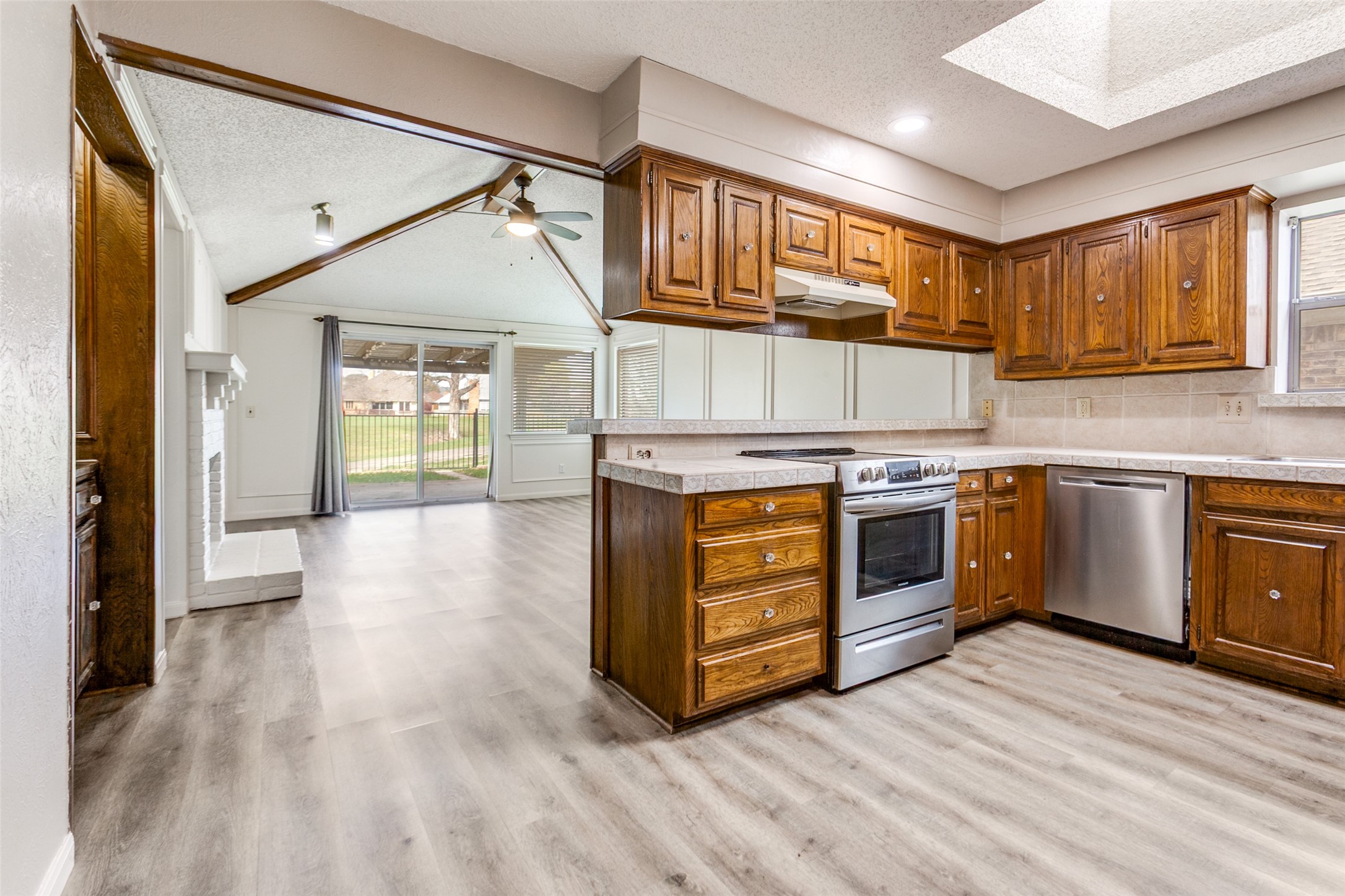 2722 Laurel Oaks Drive Garland TX 75044