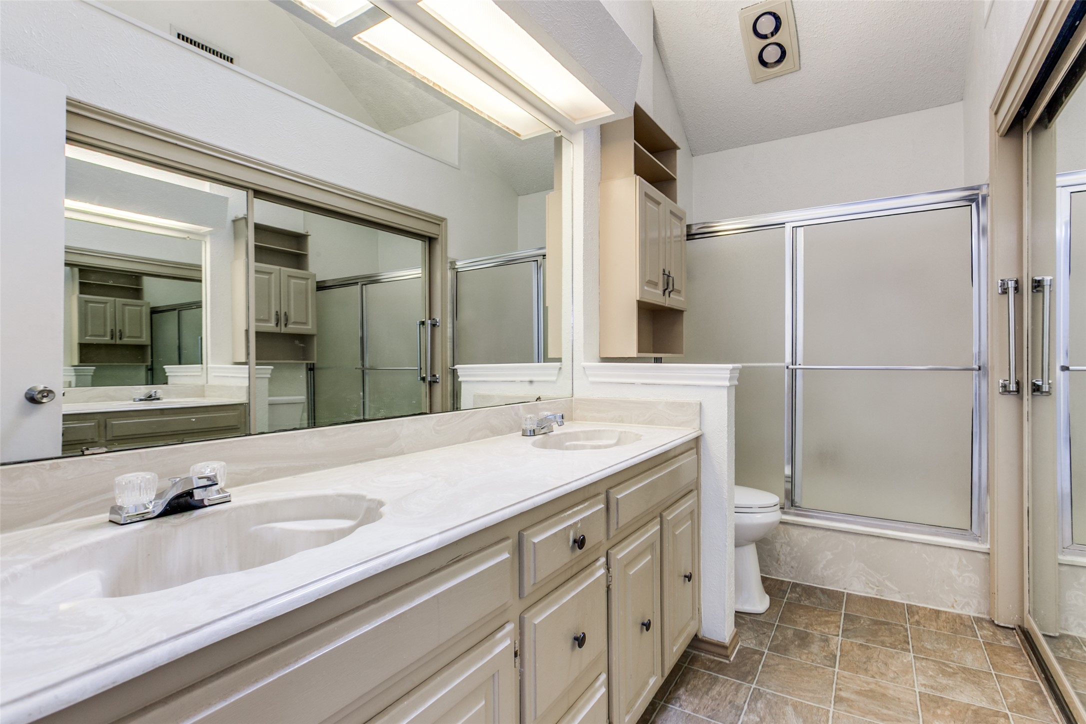 2722 Laurel Oaks Drive Garland TX 75044