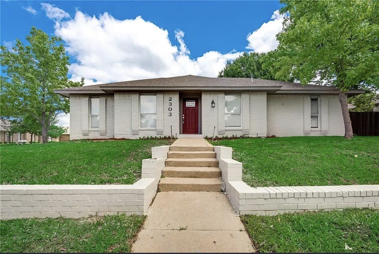 2303 Silverthorne Drive Dallas TX 75287