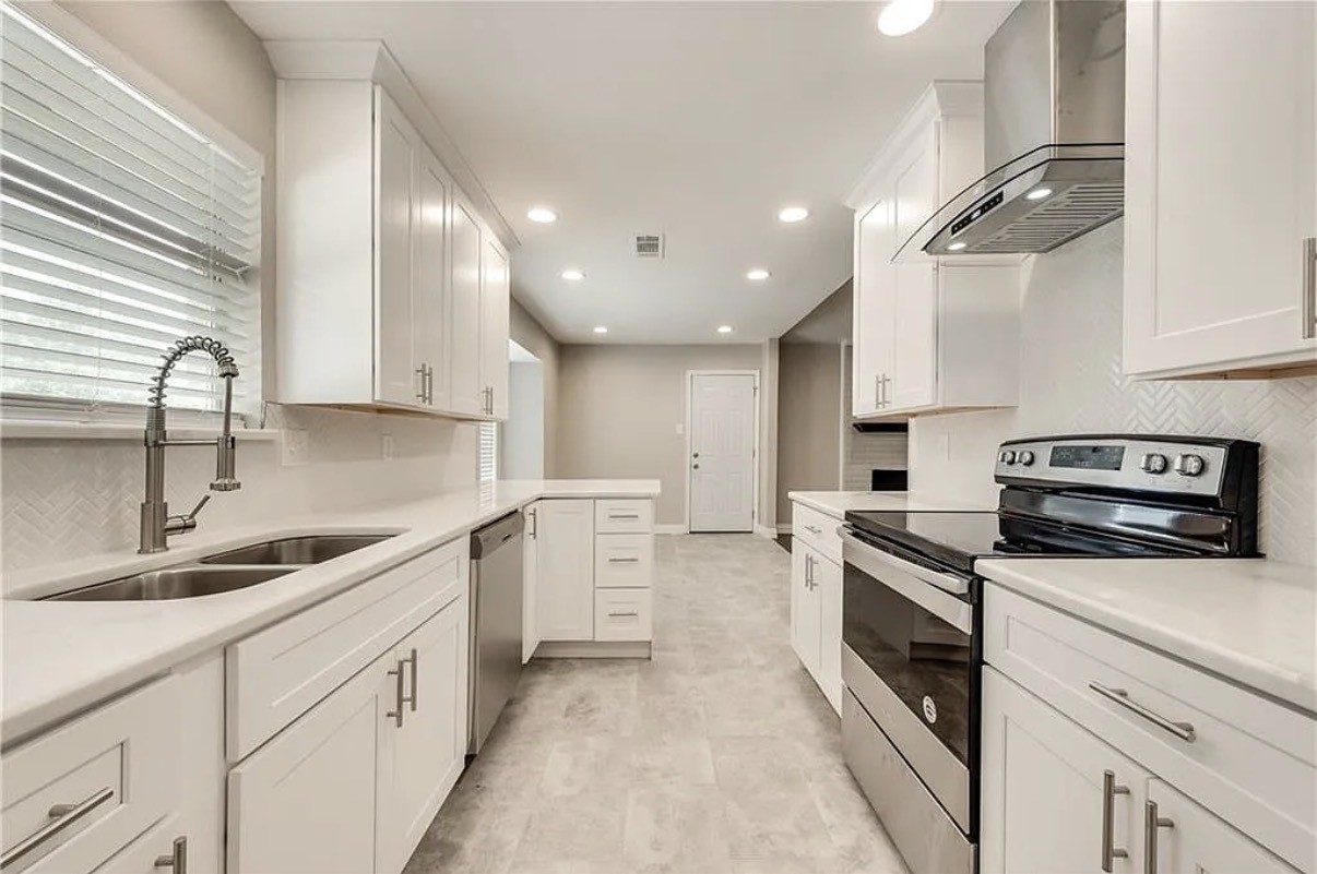 2303 Silverthorne Drive Dallas TX 75287