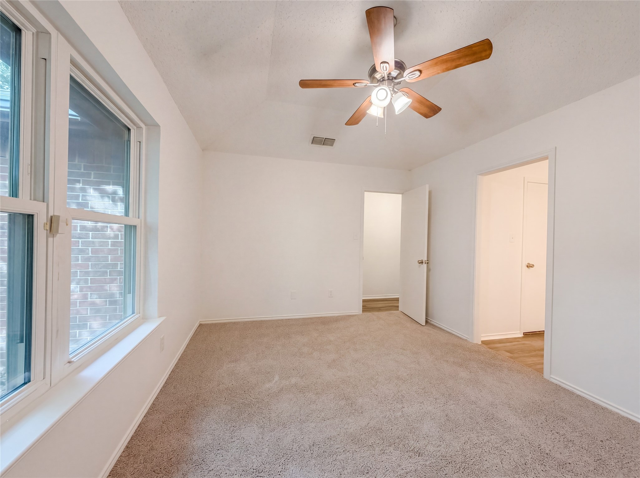 3628 Riverhead Drive Arlington TX 76015