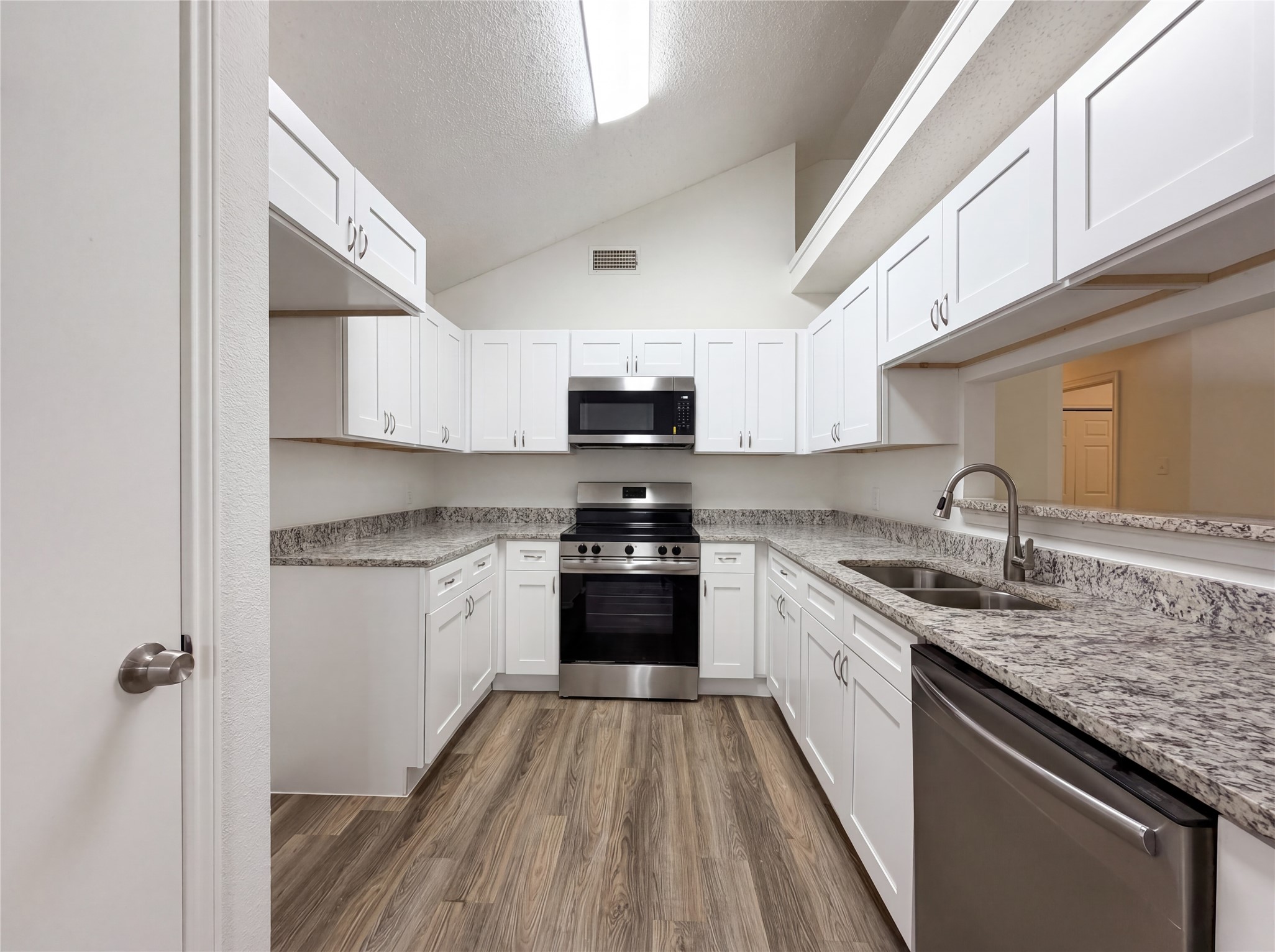 3628 Riverhead Drive Arlington TX 76015