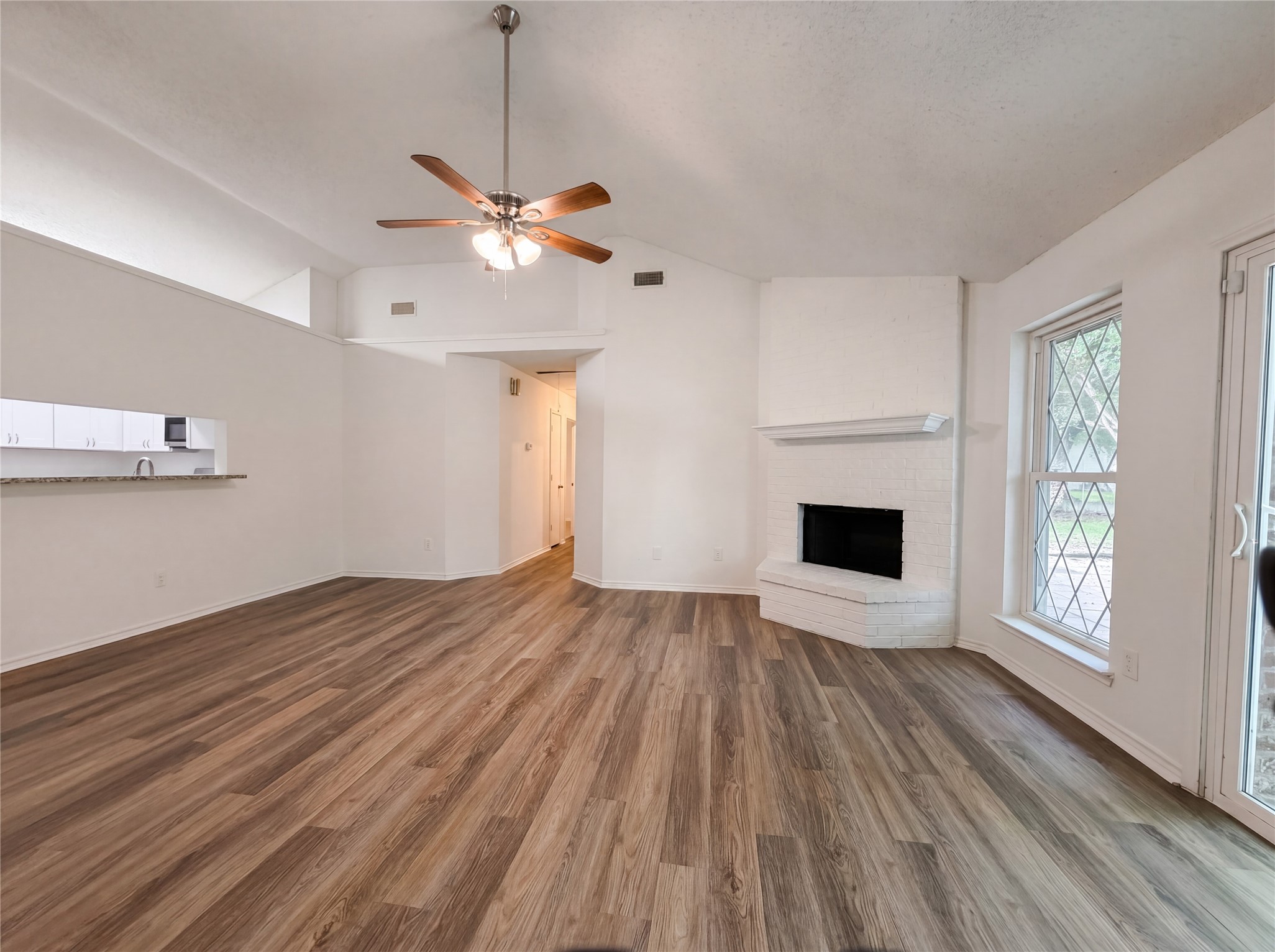 3628 Riverhead Drive Arlington TX 76015