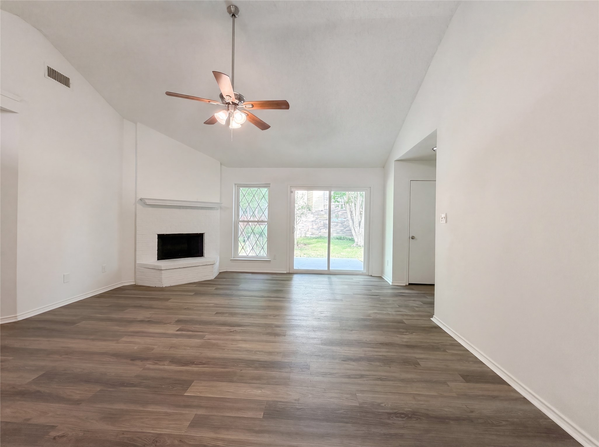 3628 Riverhead Drive Arlington TX 76015