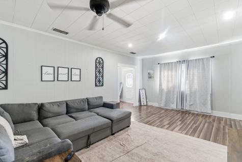 1317 4th Street Graham TX 76450