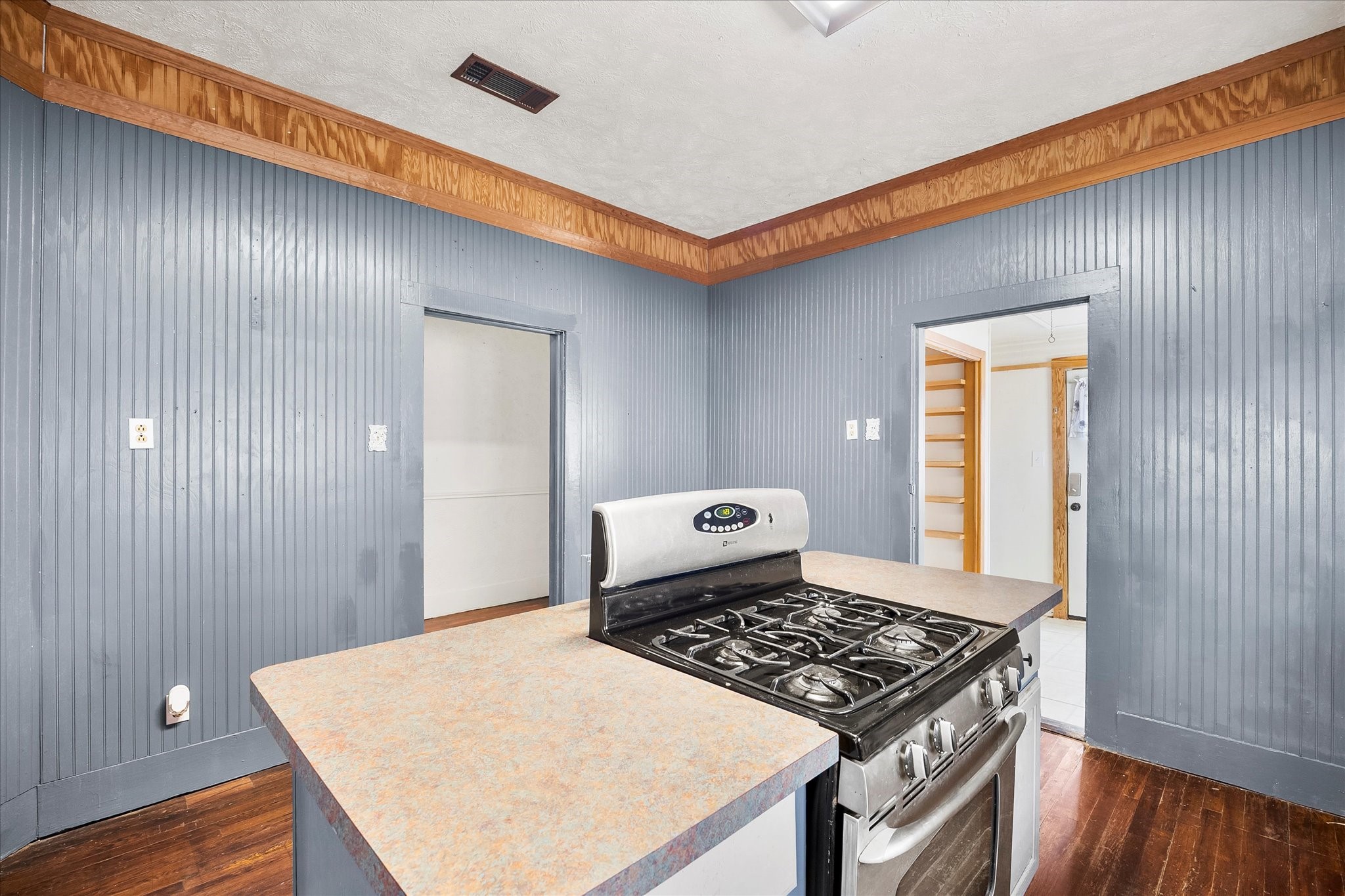 410 S Preston Street Wolfe City TX 75496