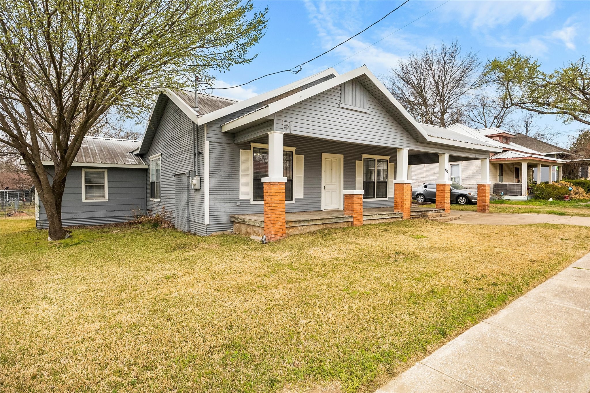 410 S Preston Street Wolfe City TX 75496