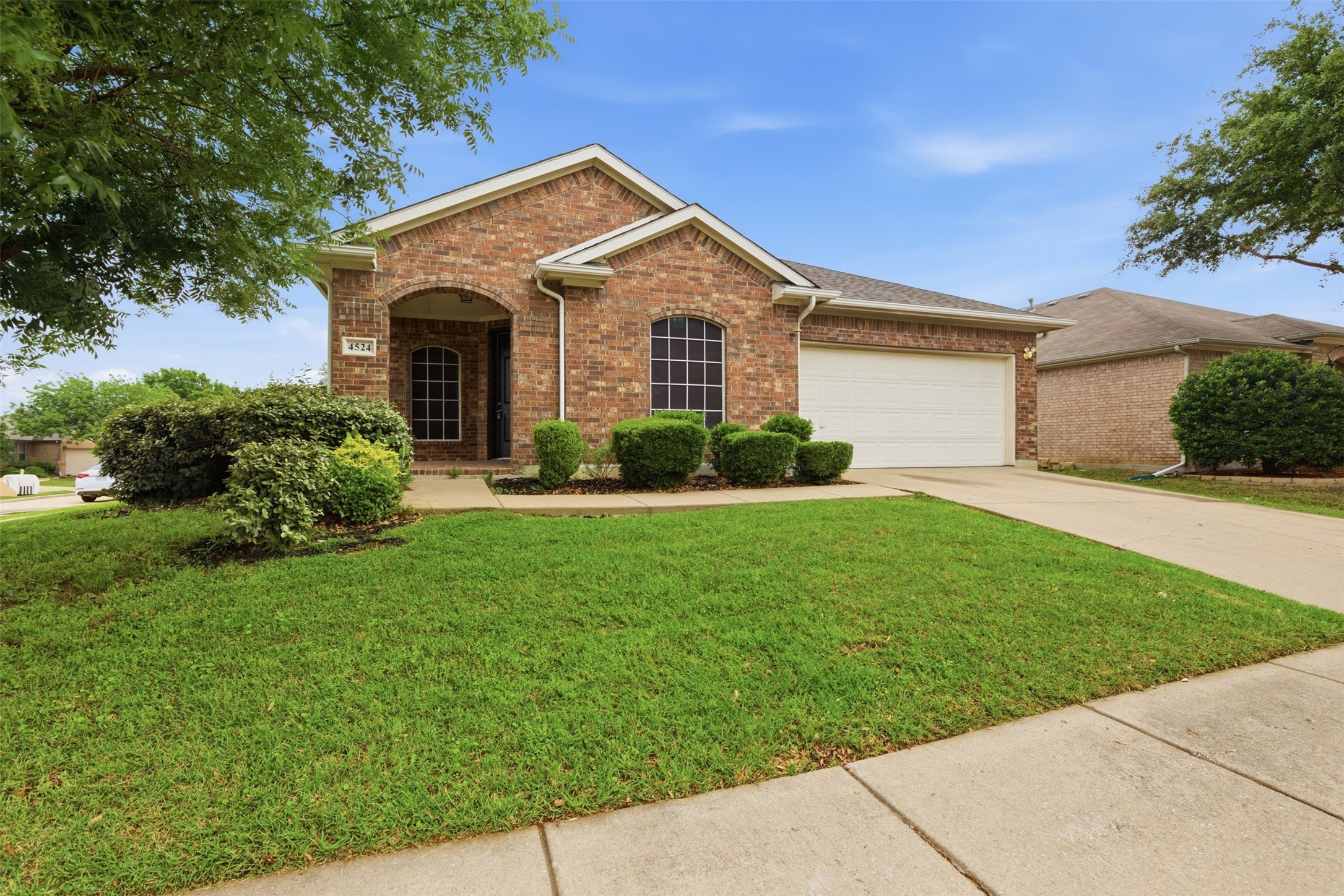 4524 Oakgrove Lane Sachse TX 75048
