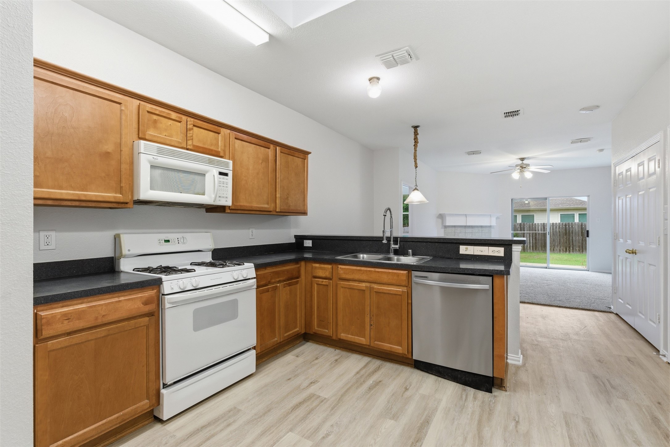 4524 Oakgrove Lane Sachse TX 75048