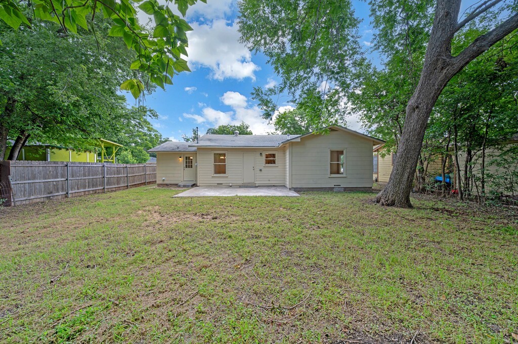 1116 N 45th Street Waco TX 76710