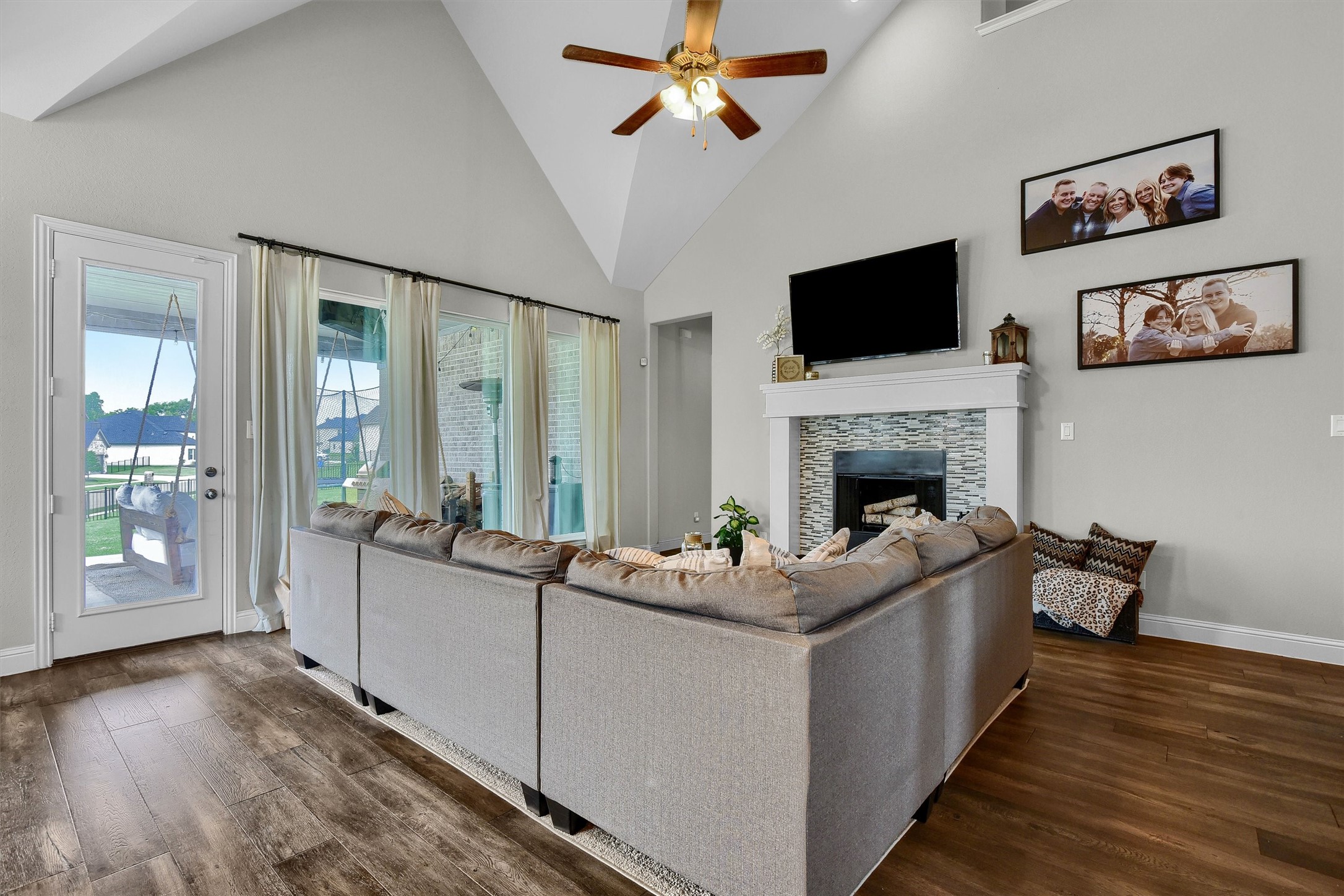 2113 Deer Run Gunter TX 75058