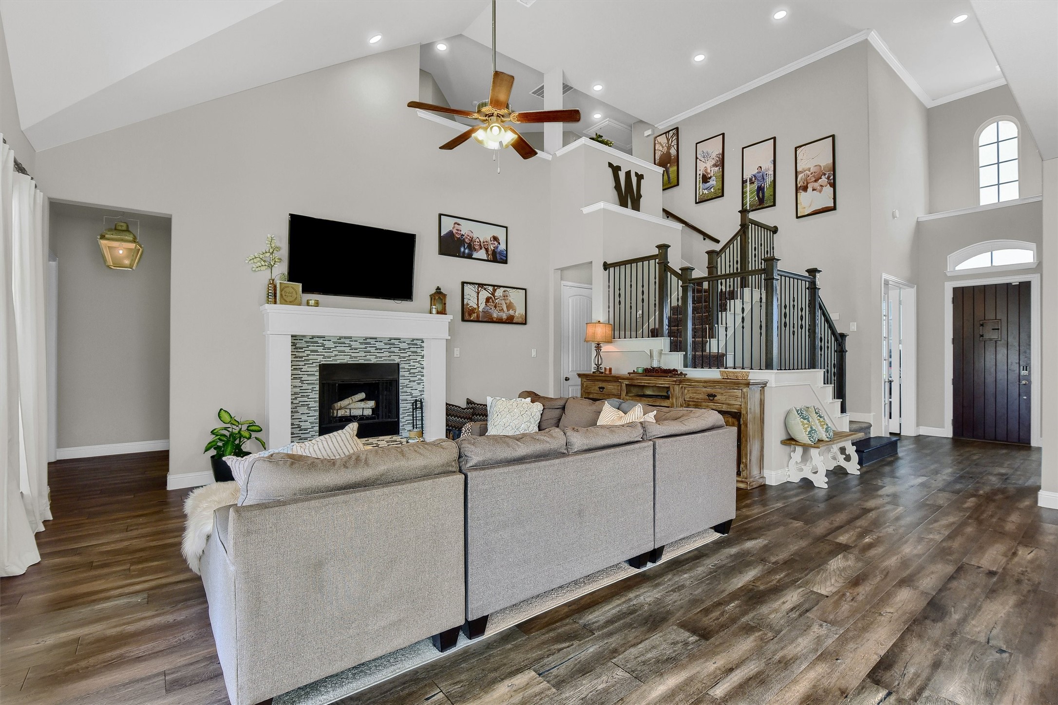 2113 Deer Run Gunter TX 75058