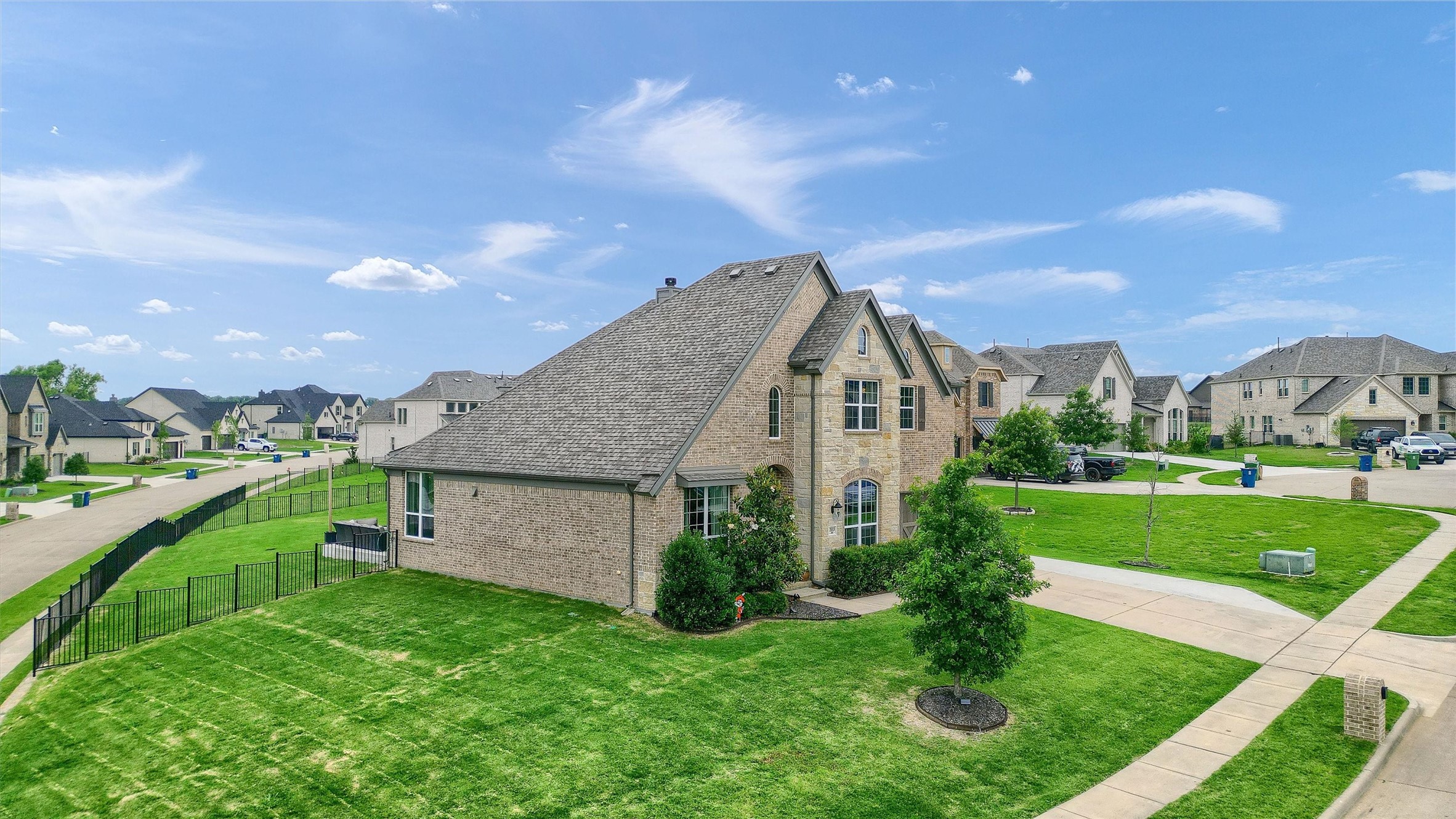 2113 Deer Run Gunter TX 75058