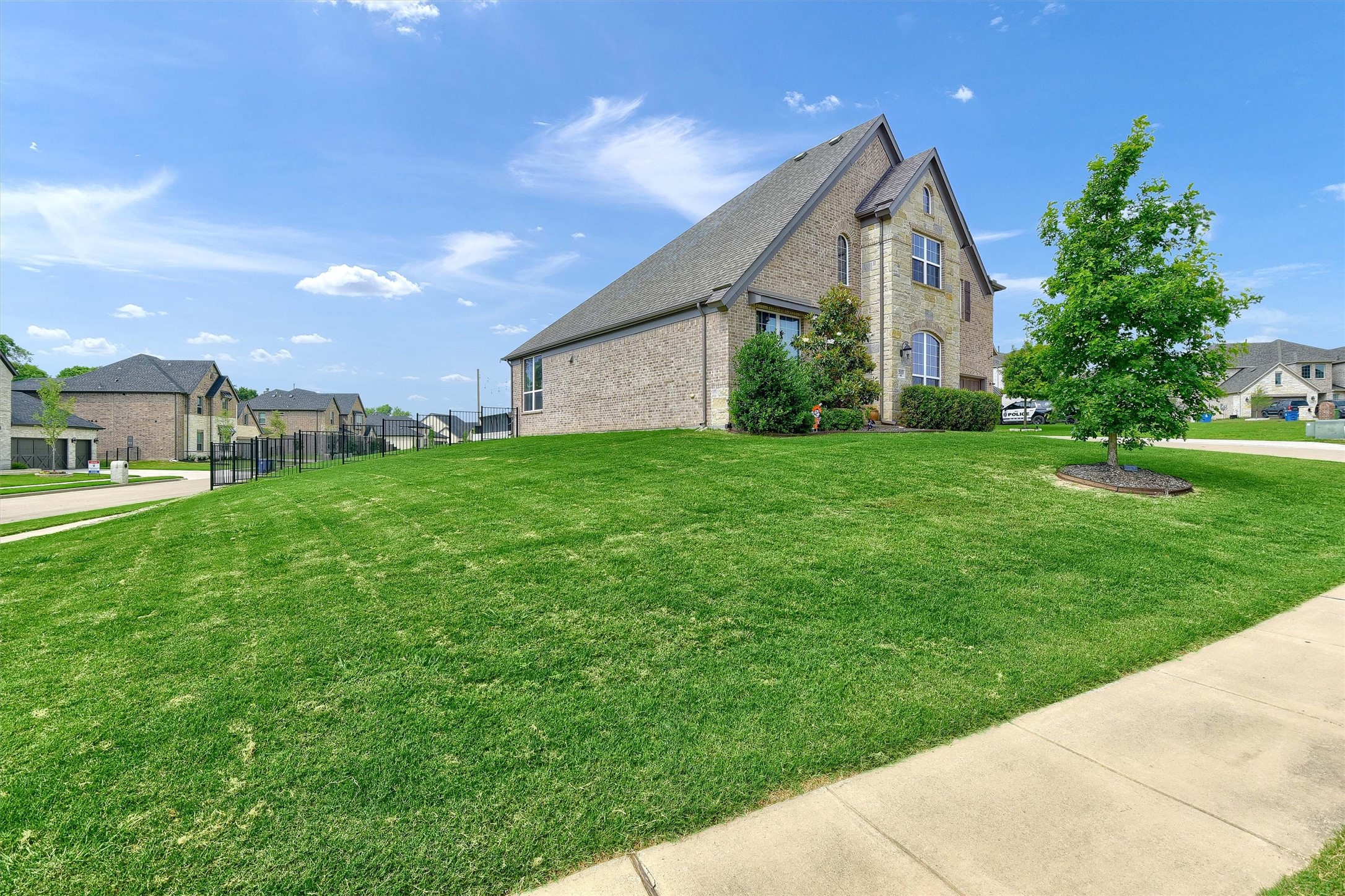 2113 Deer Run Gunter TX 75058