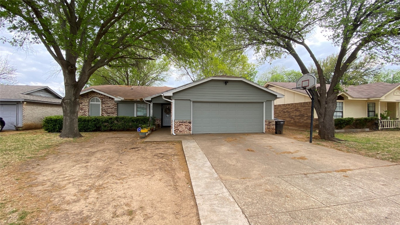 1805 Wurzburg Drive Fort Worth TX 76134