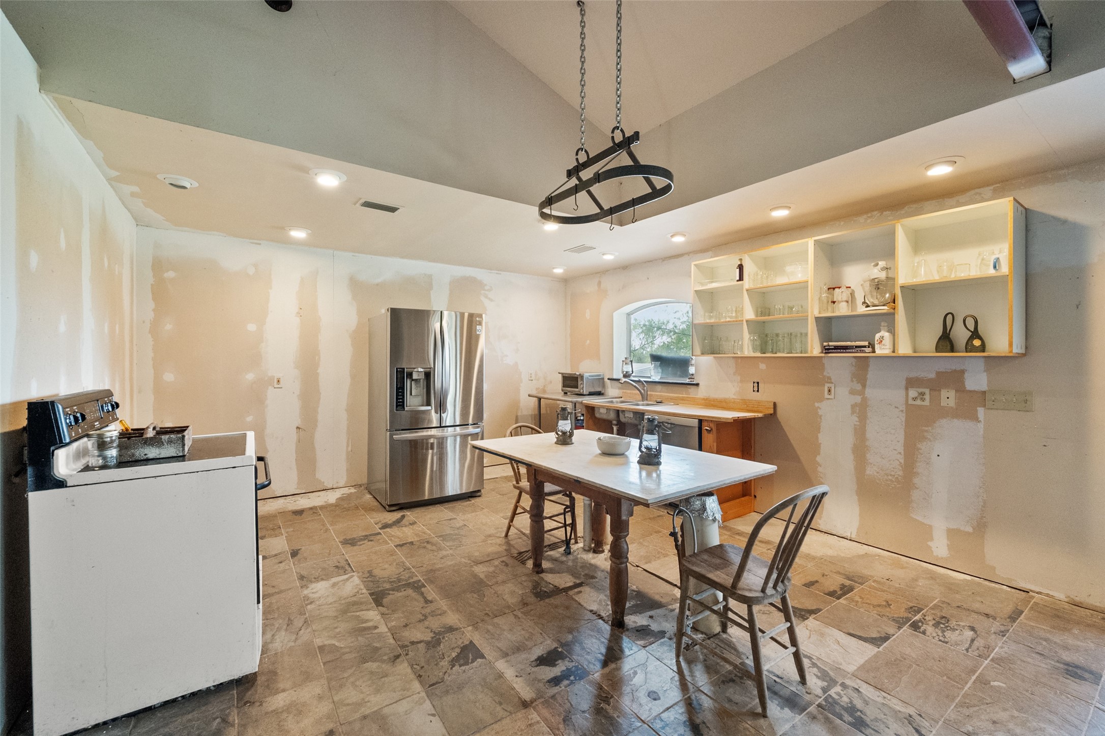 9326 NW County Road 1343 Blooming Grove TX 76626