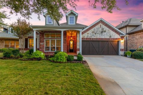 670 Griffin Street Lantana TX 76226