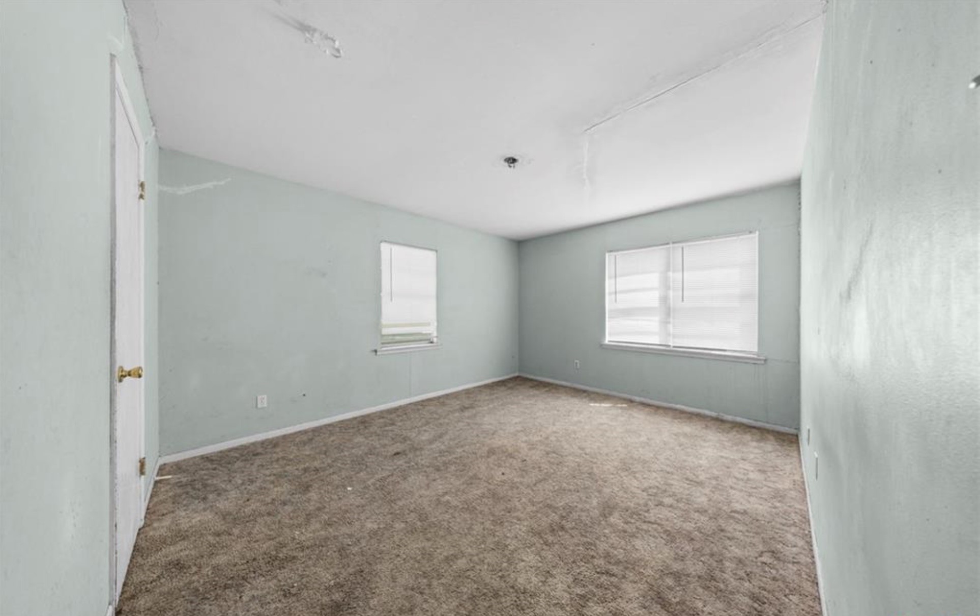 17 Ellis Avenue Troy TX 76579
