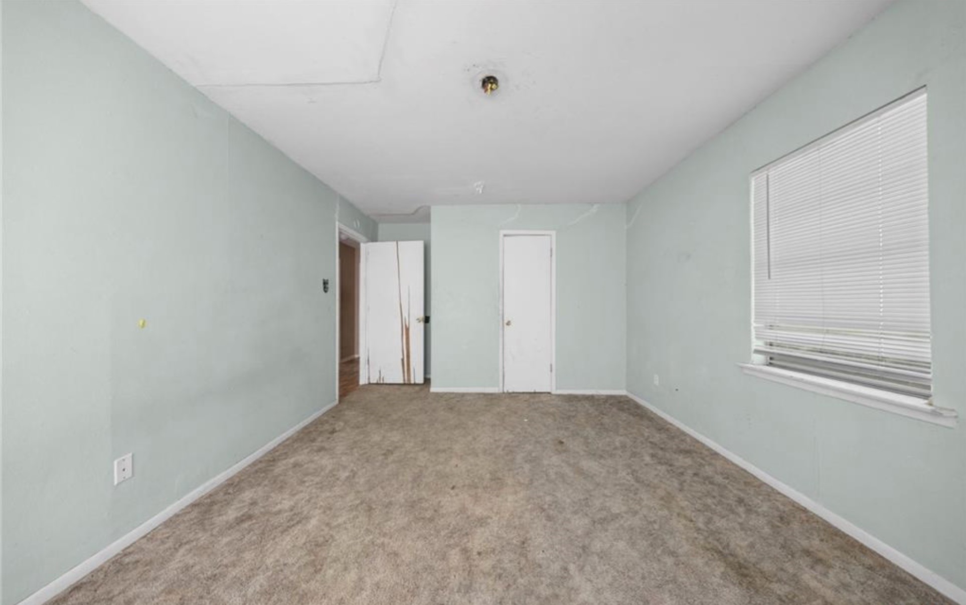 17 Ellis Avenue Troy TX 76579