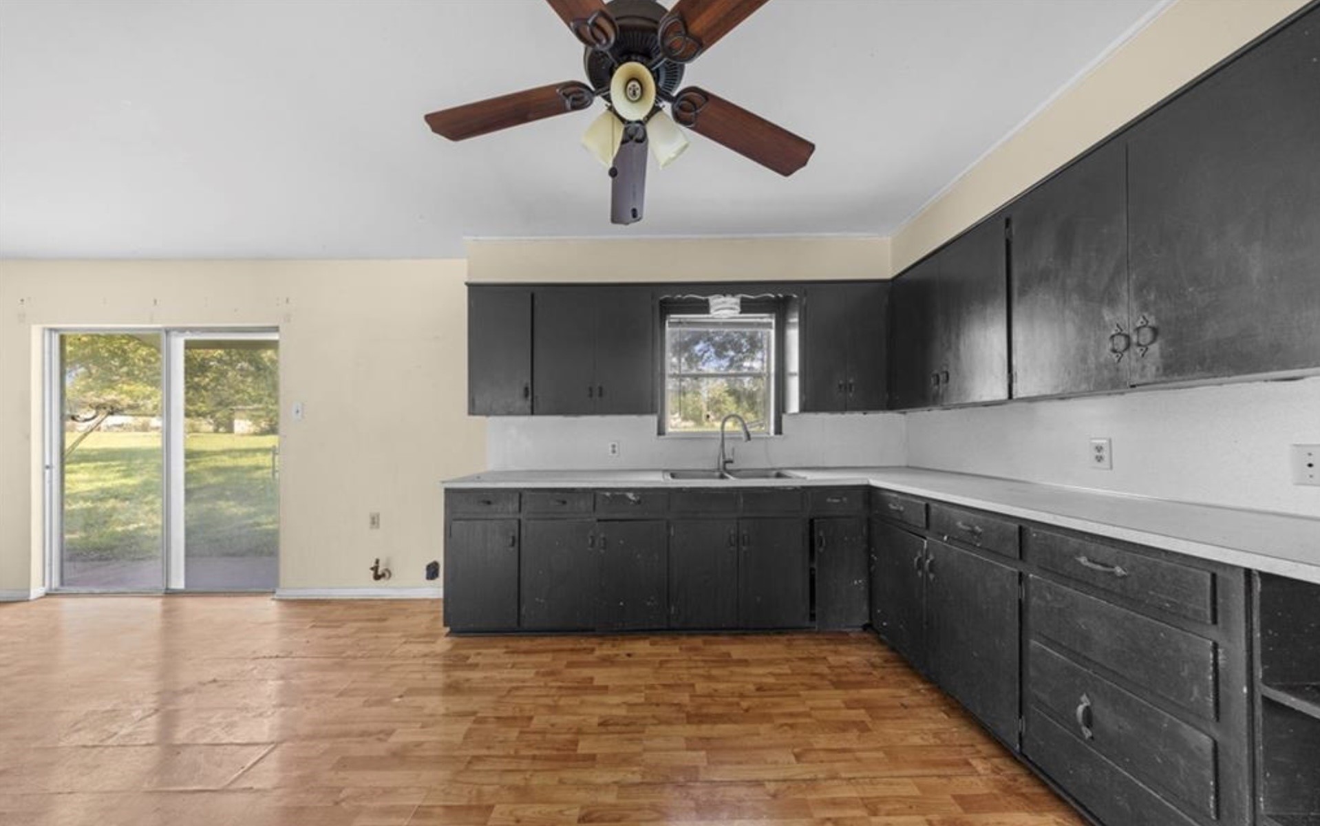 17 Ellis Avenue Troy TX 76579