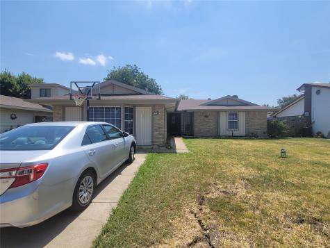718 Ravencroft Drive Garland TX 75043