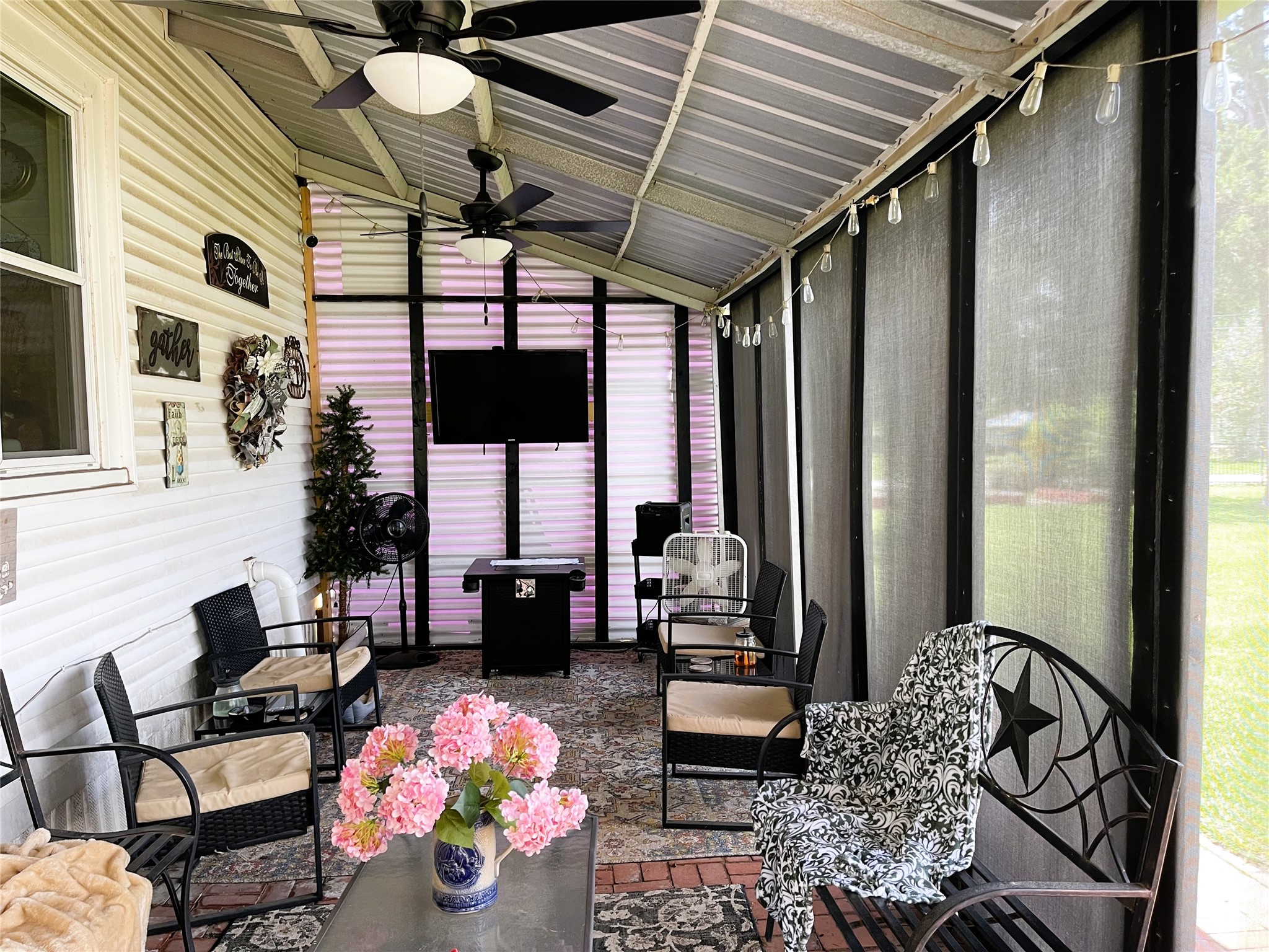 702 S 9th Avenue Teague TX 75860
