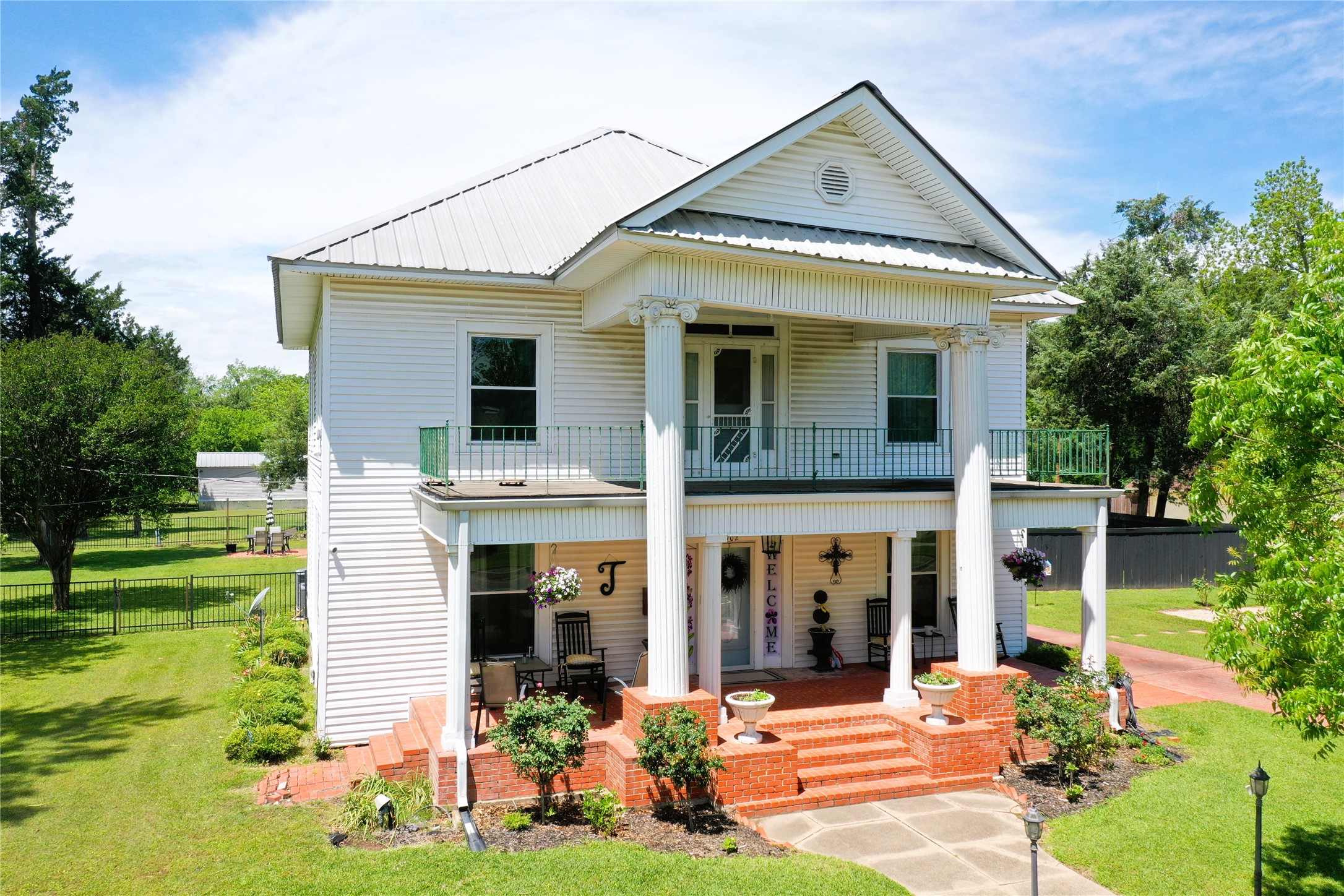 702 S 9th Avenue Teague TX 75860