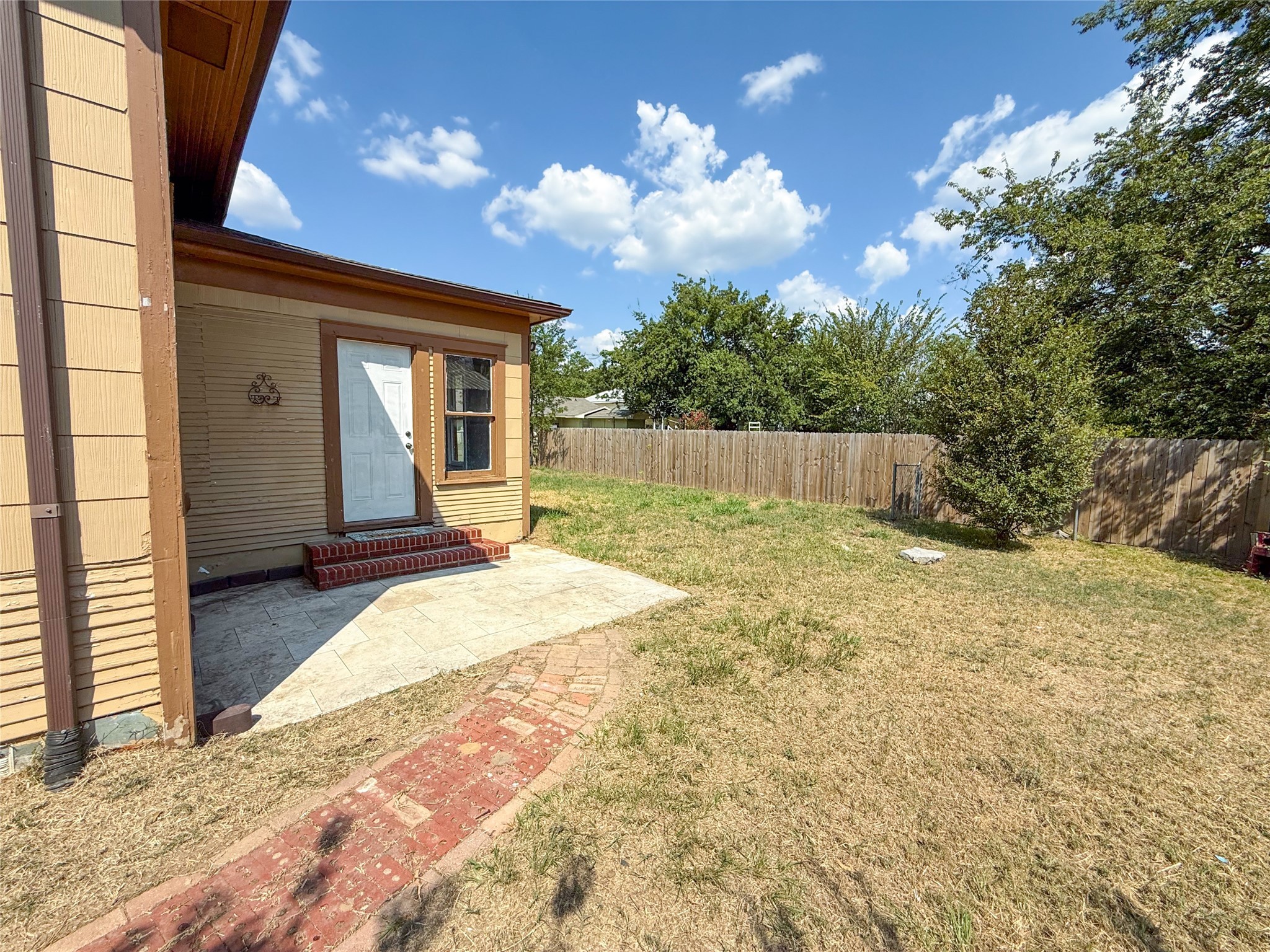 1210 Monroe Street Commerce TX 75428