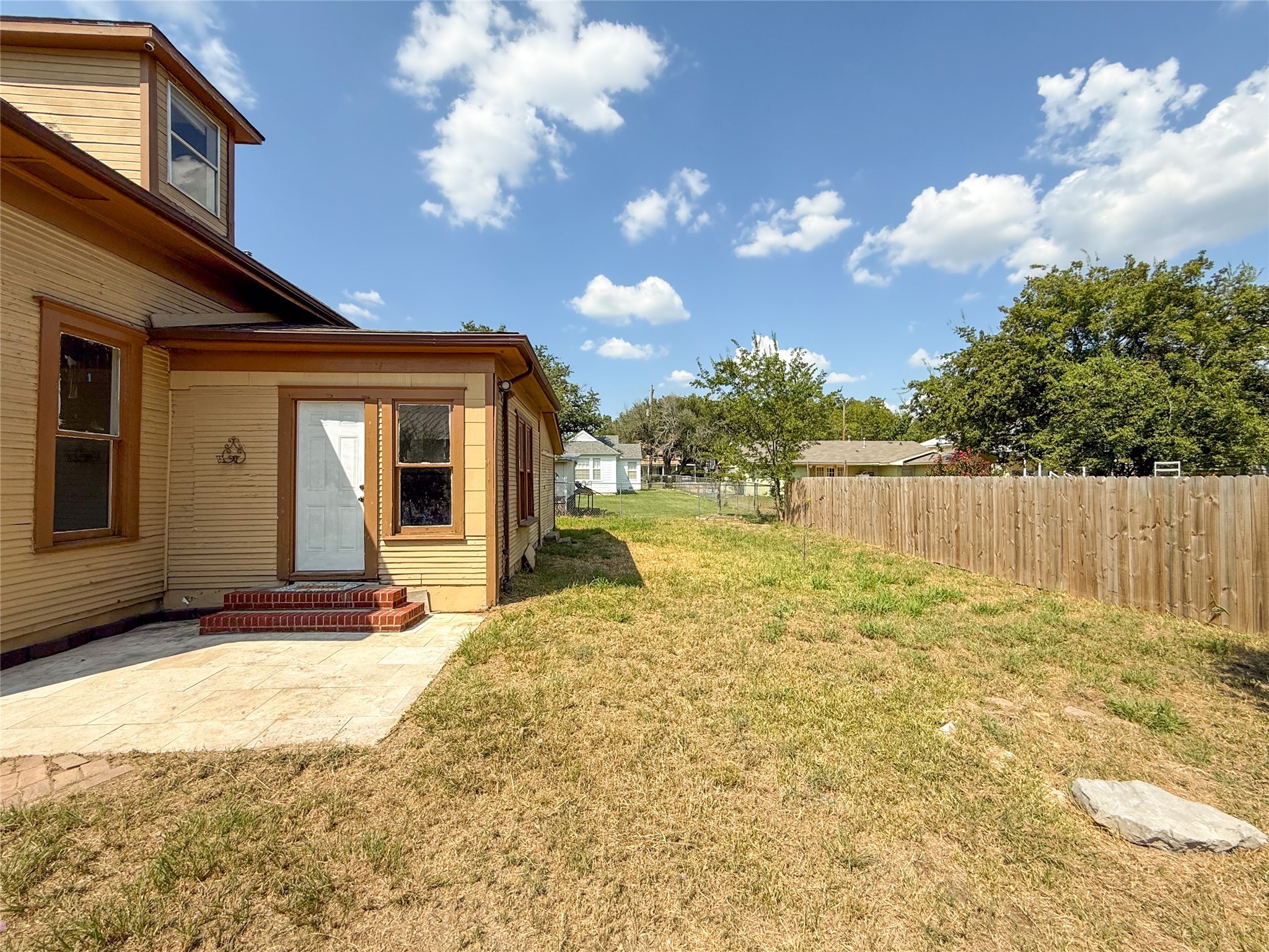 1210 Monroe Street Commerce TX 75428