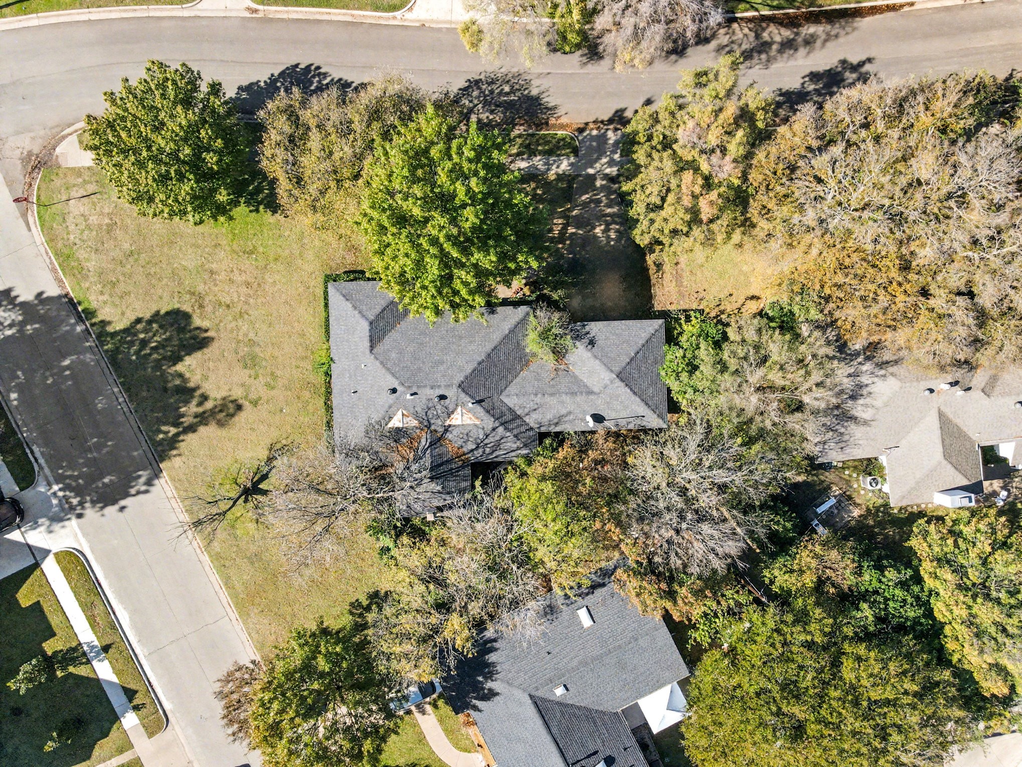 9734 Mixon Drive Dallas TX 75220