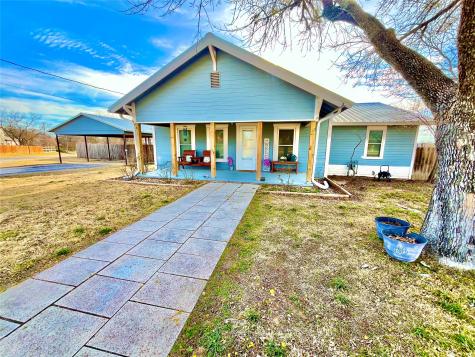 522 E Standifer Street Hamilton TX 76531