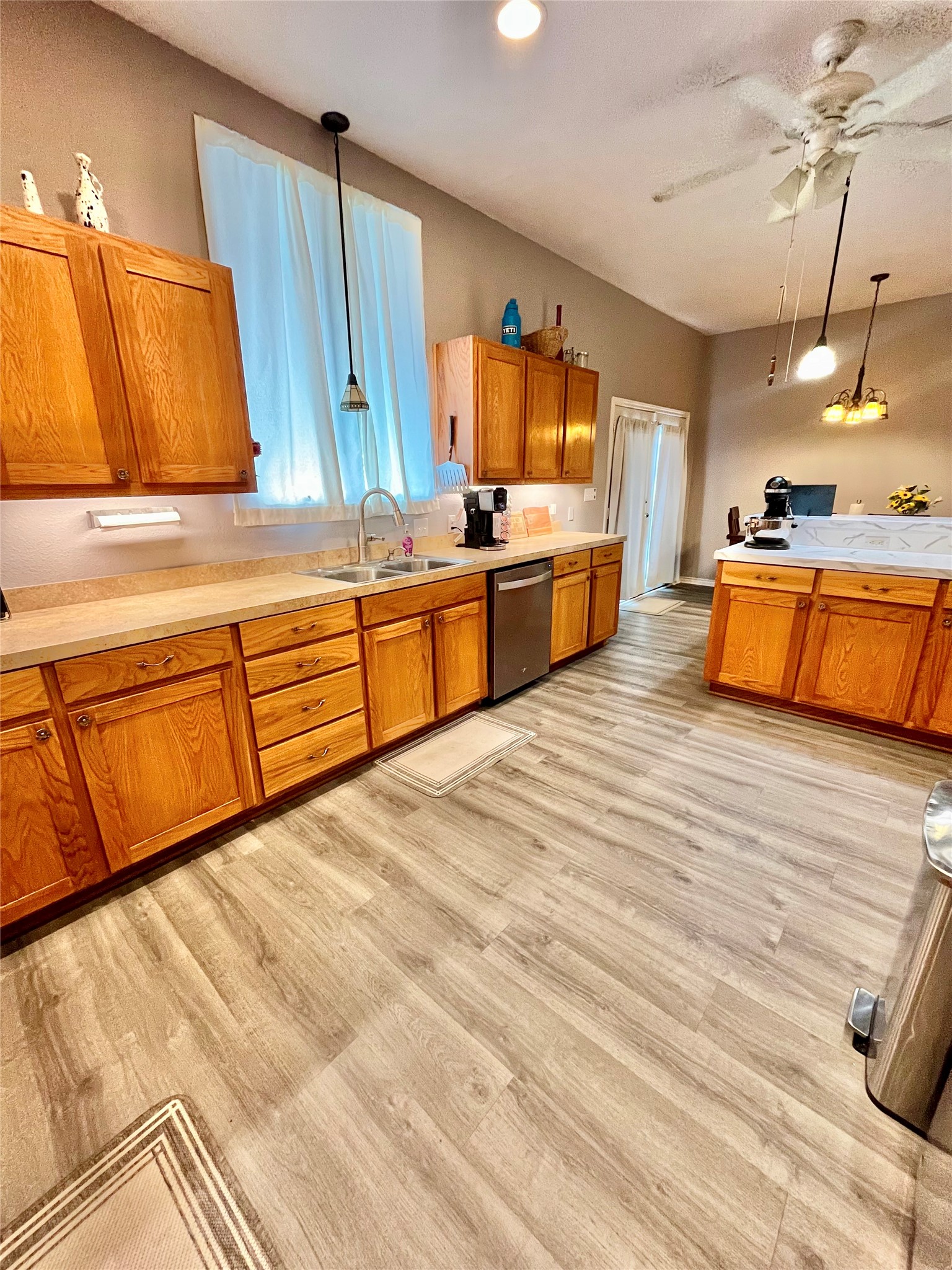522 E Standifer Street Hamilton TX 76531